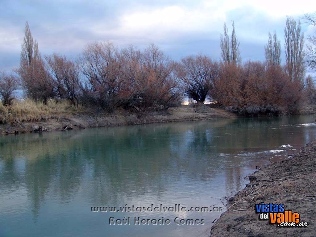 Rio Chubut - invierno en Treorky